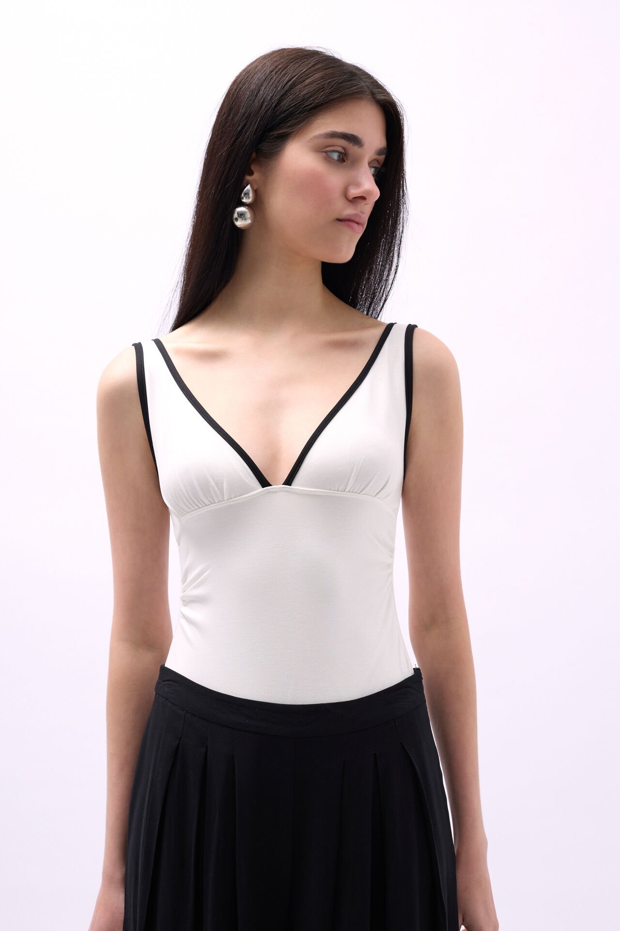 Wholesale V Neck Piping Detail White Bodysuit
