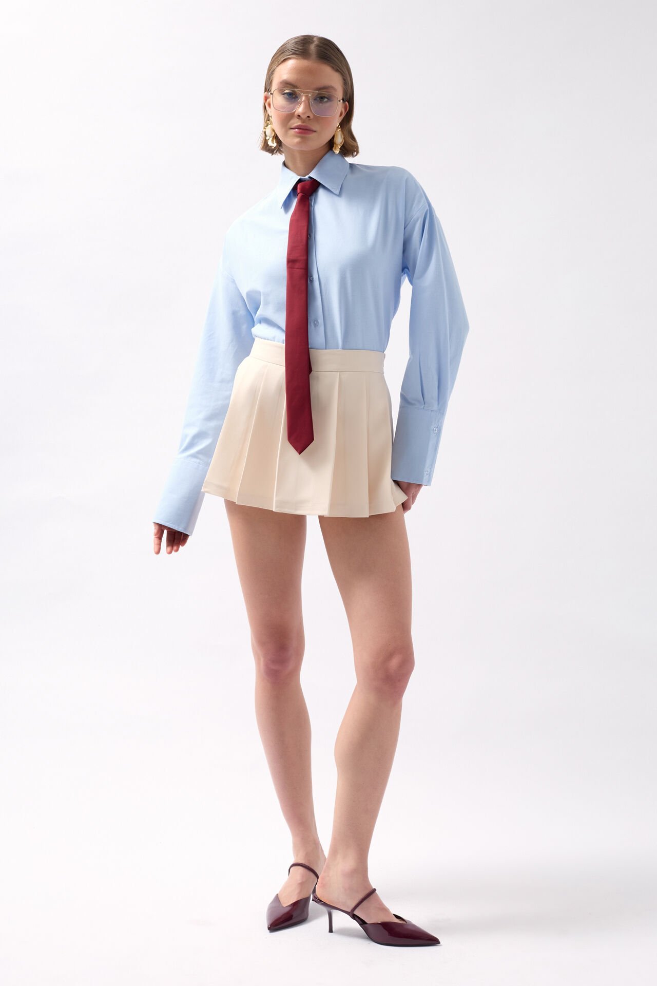 Wholesale Pleated Mini Stone Shorts Skirt