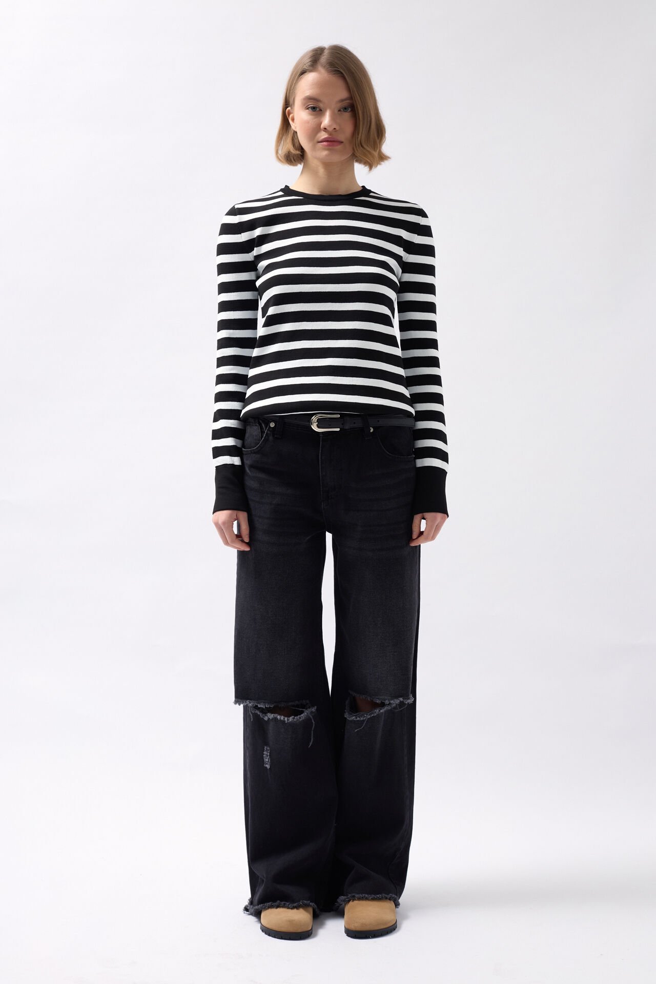 Toptan Bisiklet Yaka Çizgili Siyah-Beyaz Bluz