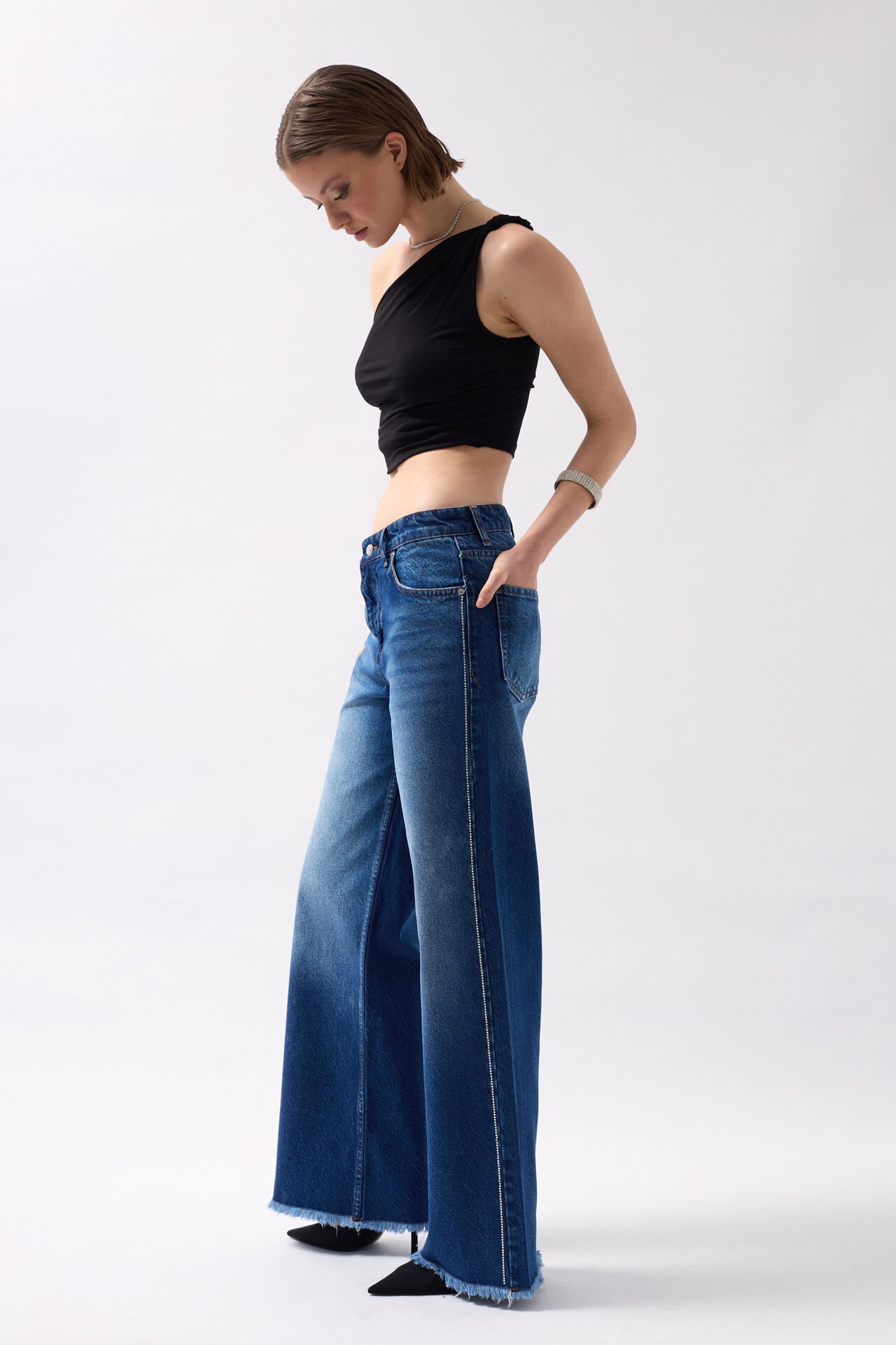 Wholesale Stone Stripe Detailed Blue Jeans