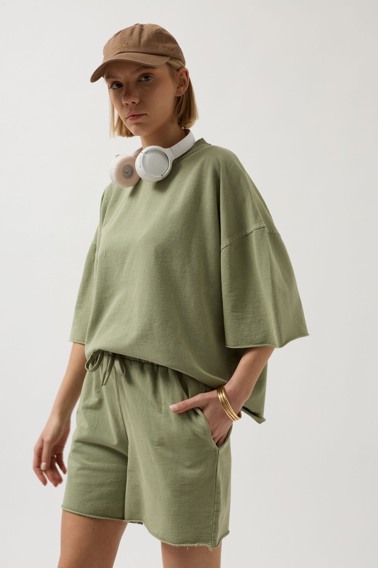 Toptan Oversize Lazer Kesim Bisiklet Yaka Haki T-Shirt