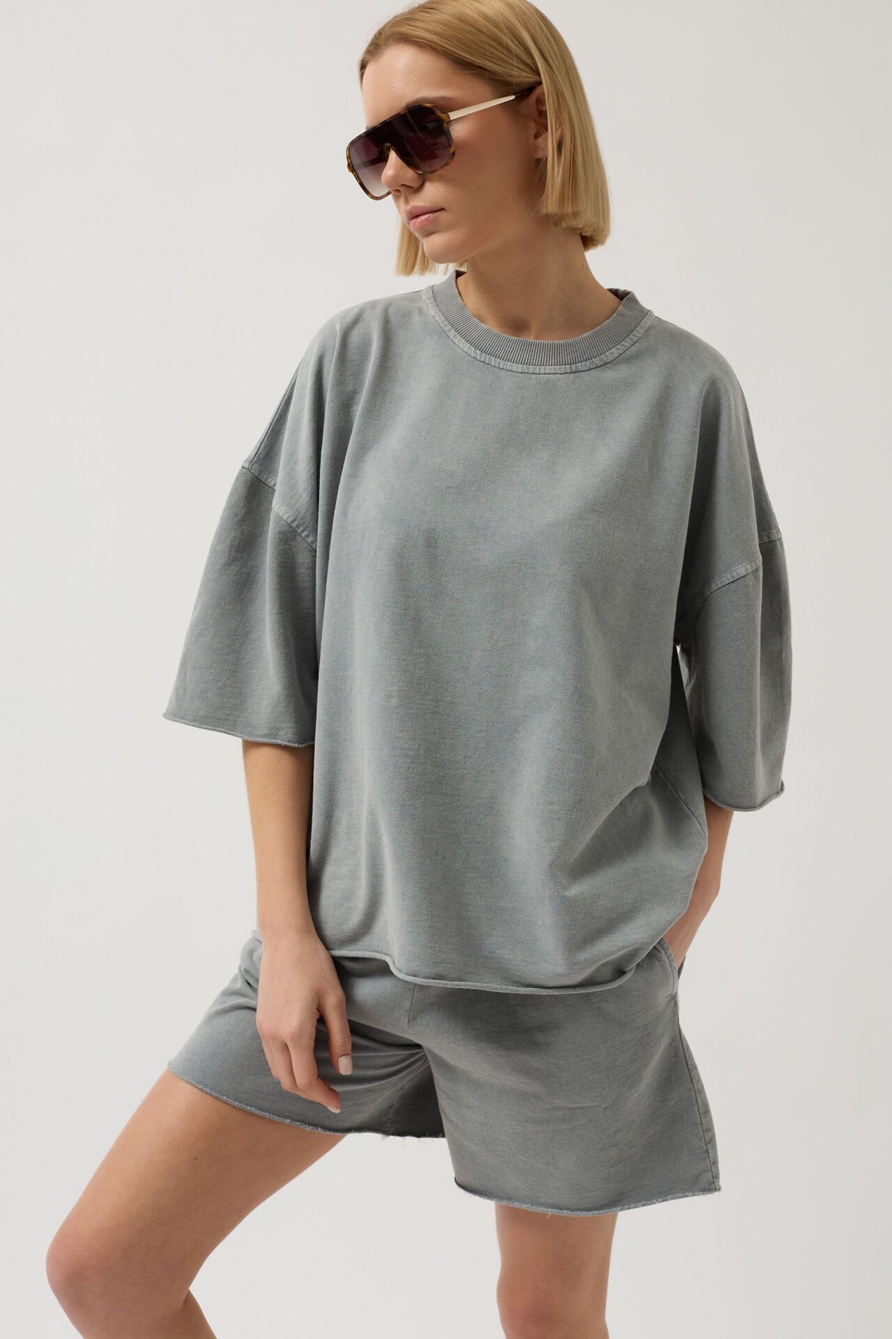 Toptan Oversize Lazer Kesim Bisiklet Yaka Gri T-Shirt