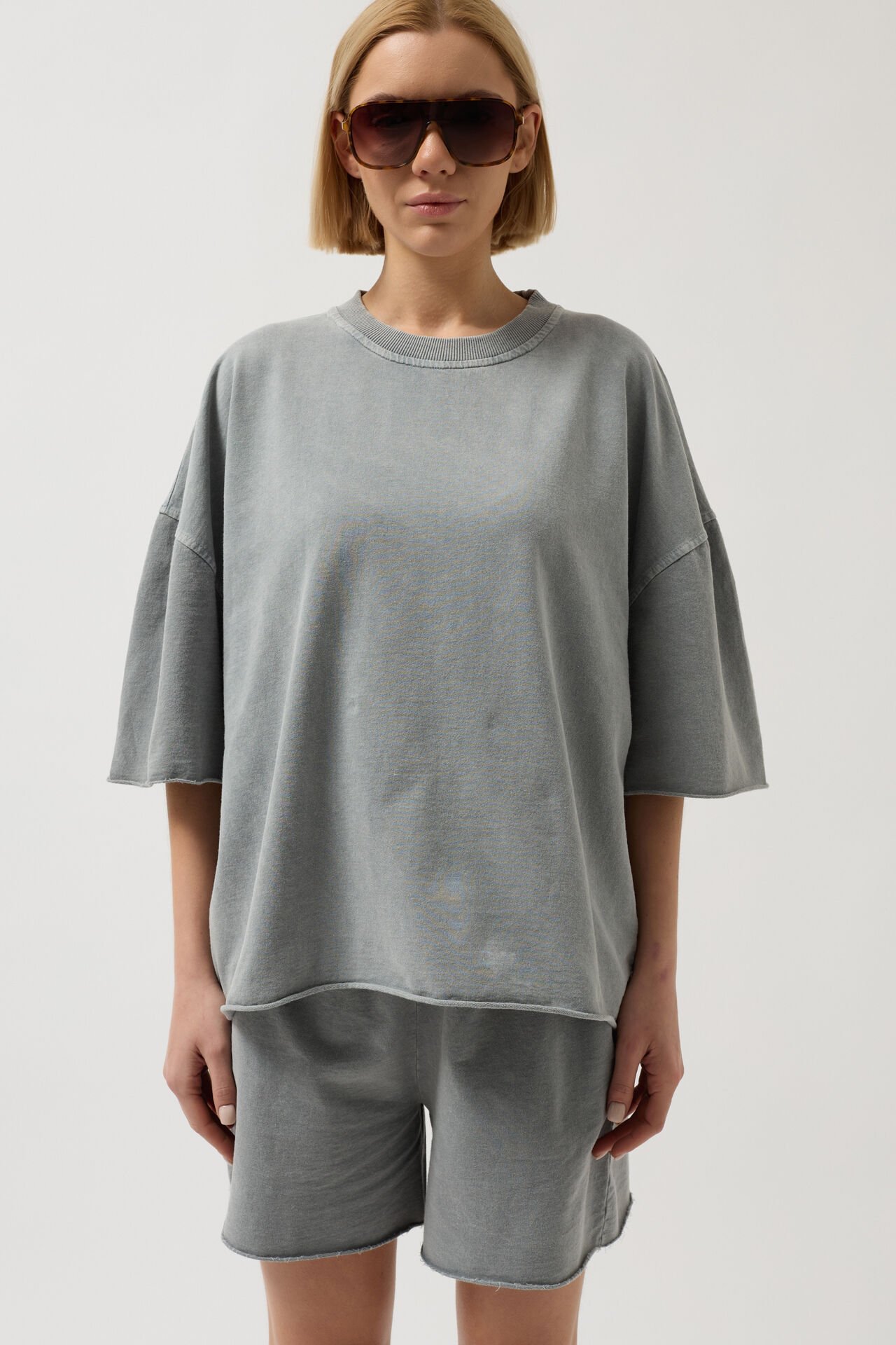 Toptan Oversize Lazer Kesim Bisiklet Yaka Gri T-Shirt
