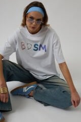 Toptan Sırt ve Ön Baskılı Oversize Beyaz T-Shirt