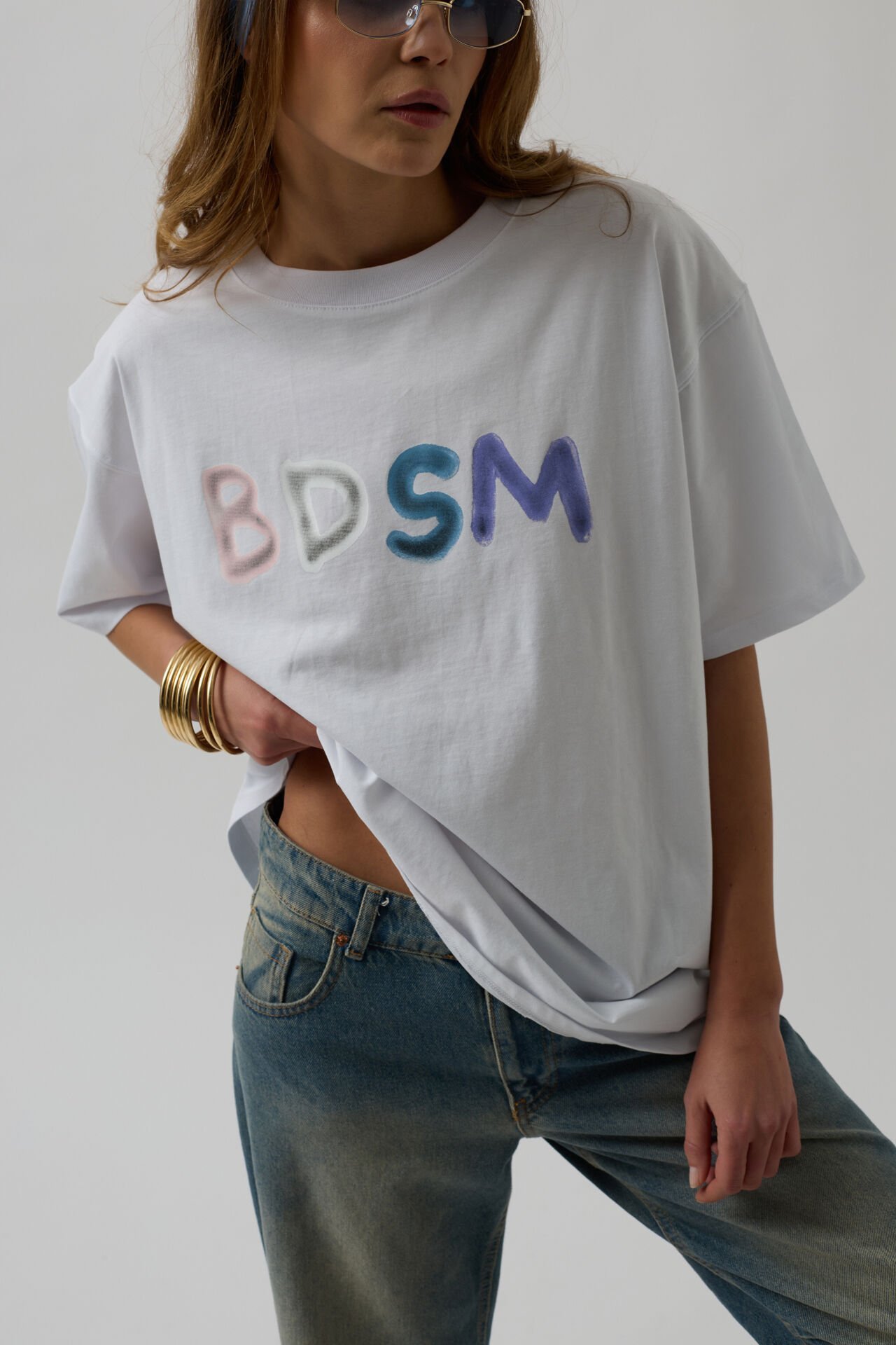 Toptan Sırt ve Ön Baskılı Oversize Beyaz T-Shirt