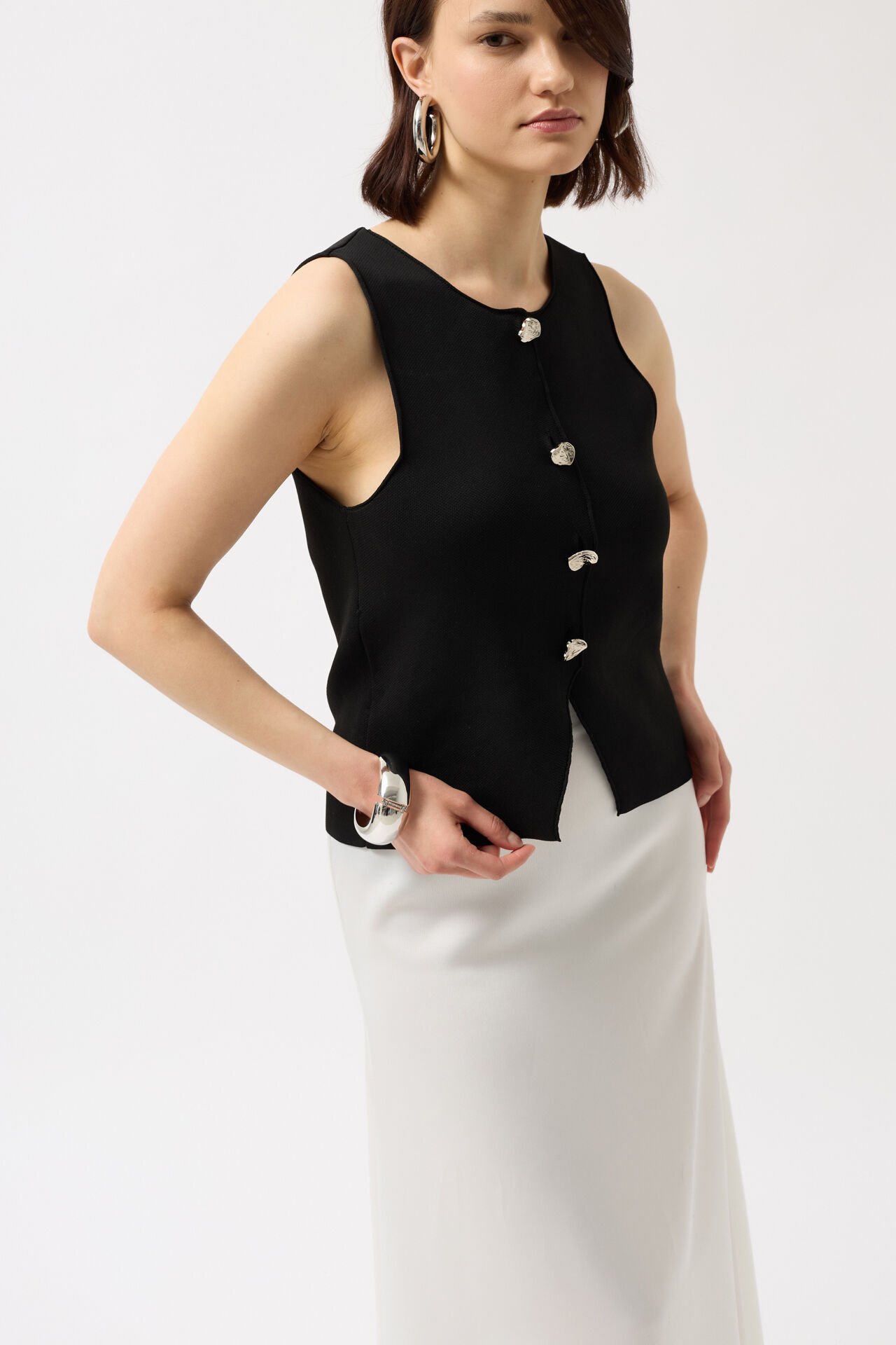 Wholesale Buttoned Textured Black Vest