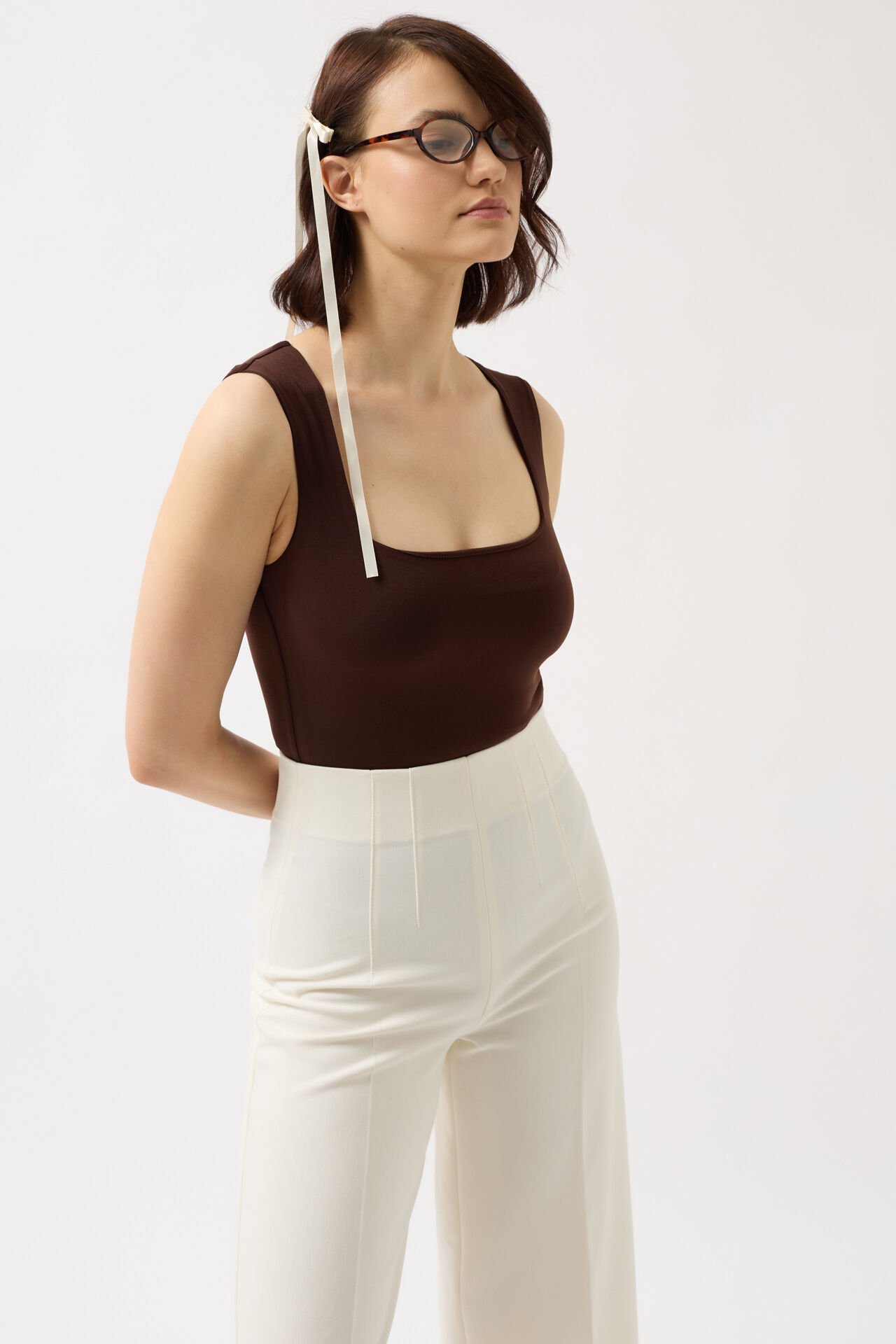 Toptan Kare Yaka Kalın Askılı Kahverengi Bodysuit