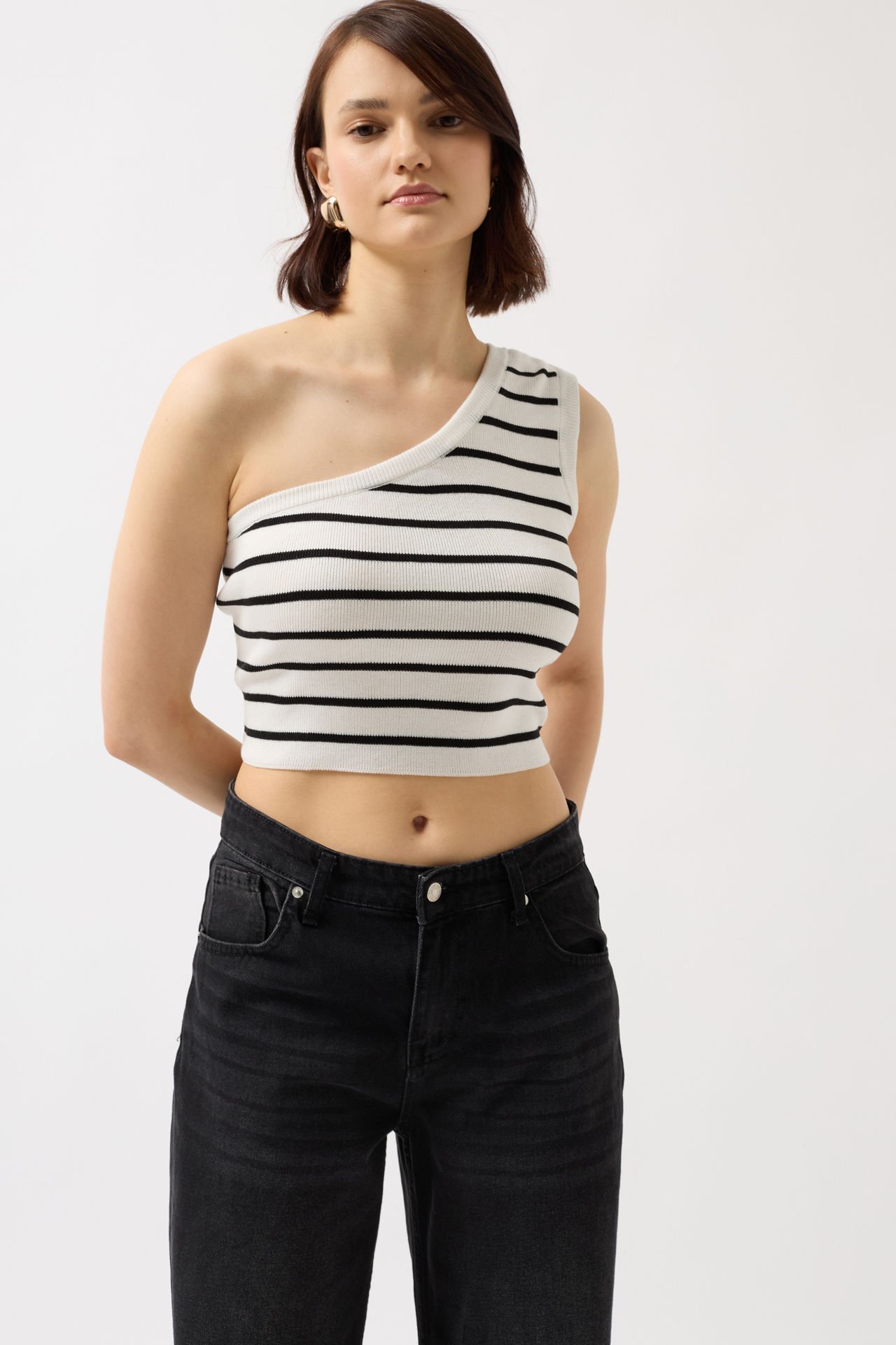 Toptan Tek Omuz Çizgili Beyaz Siyah Crop