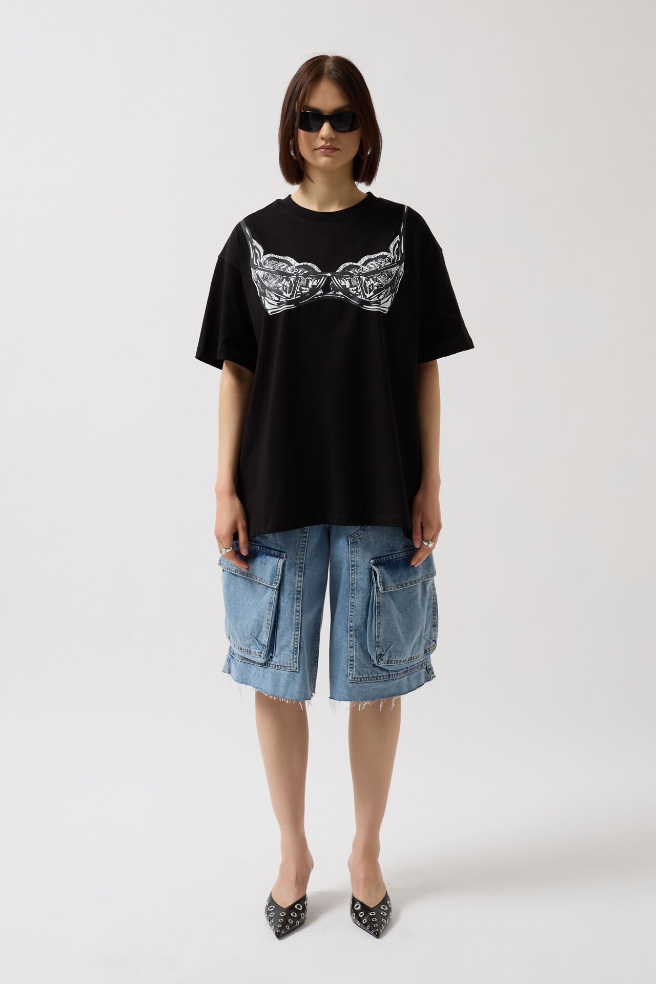 Оптовая продажа нижнего белья с черной футболкой