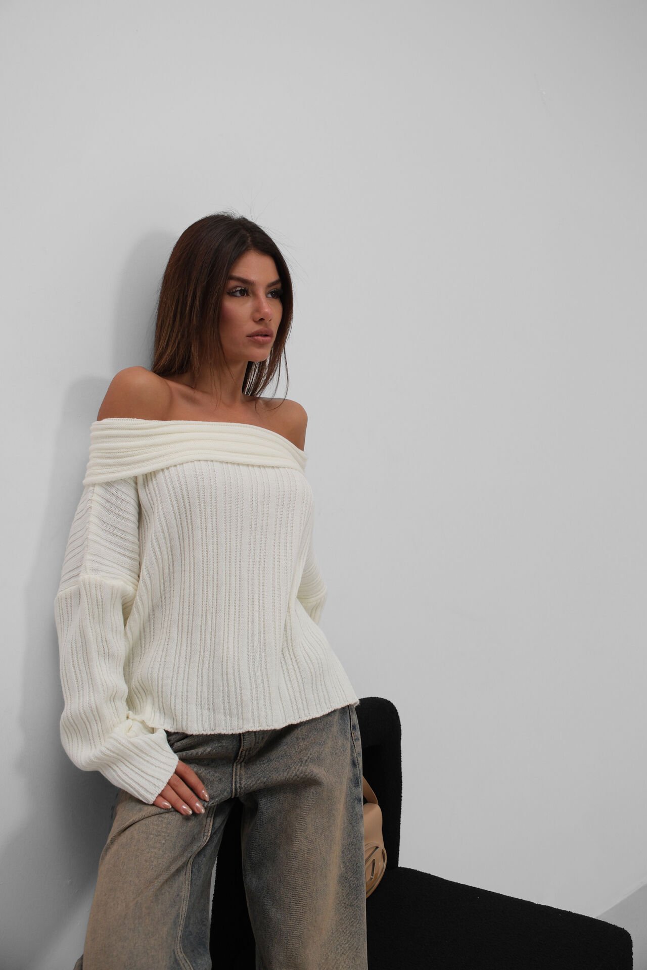 Wholesale Boat Neck Ribbed Knitted Sweater