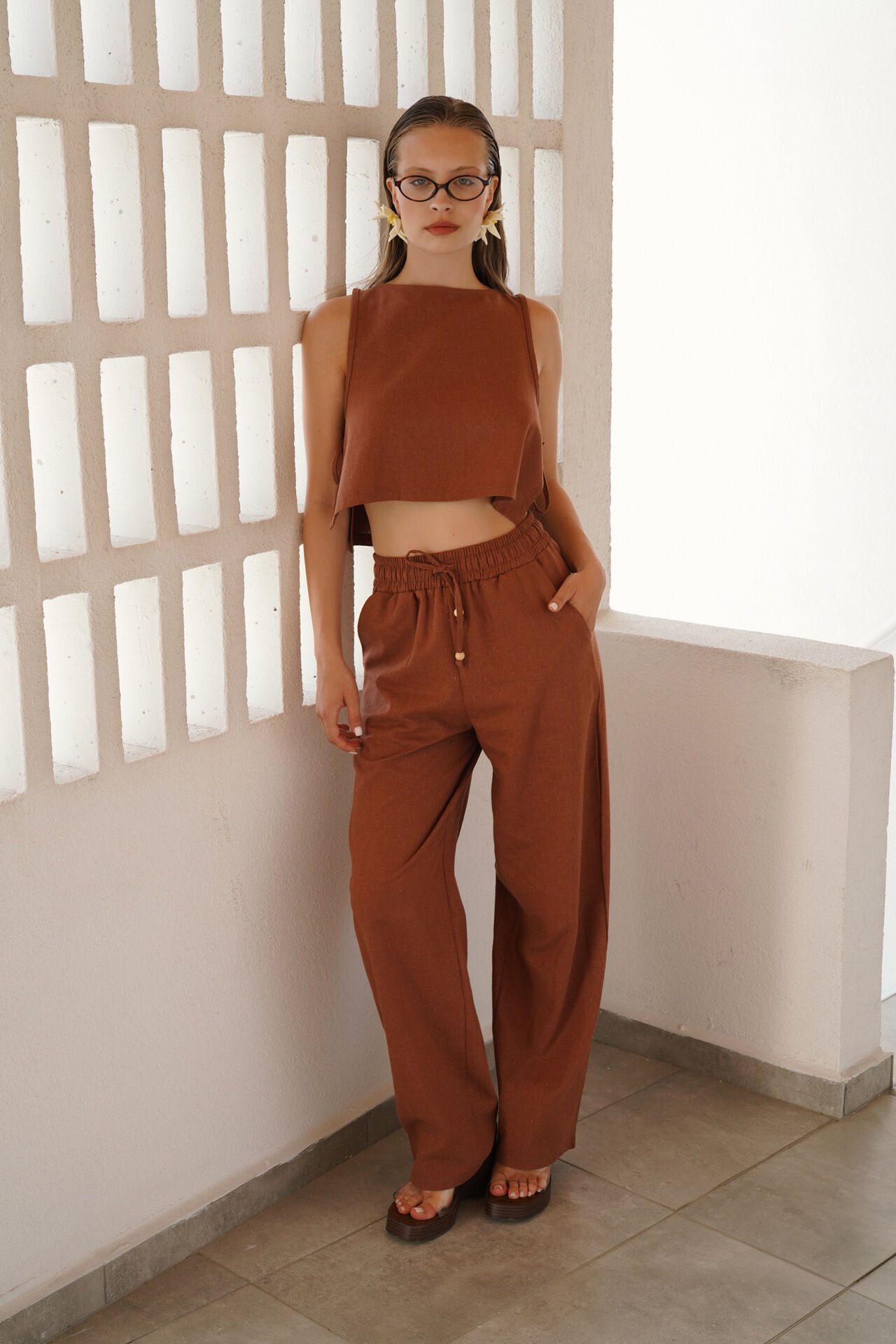 Toptan Beli Bağcıklı Düz Kesim Kahverengi Pantolon