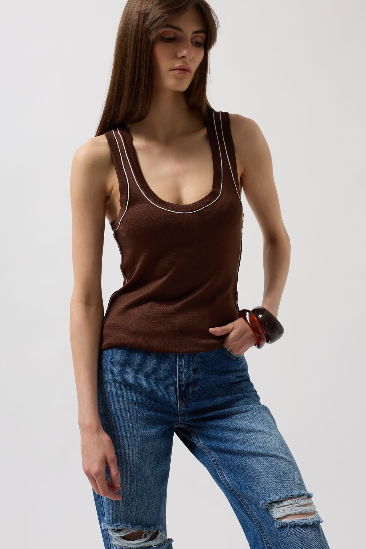 Toptan Biye Detay Halter Yaka Kahverengi Beyaz Bluz
