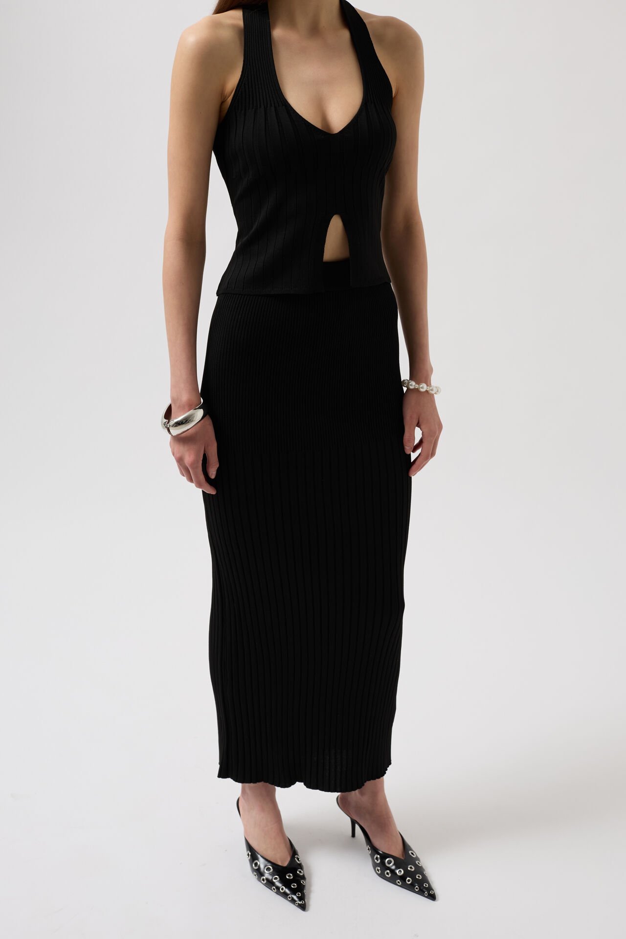 Toptan V Detay Dokulu Crop Siyah Bluz