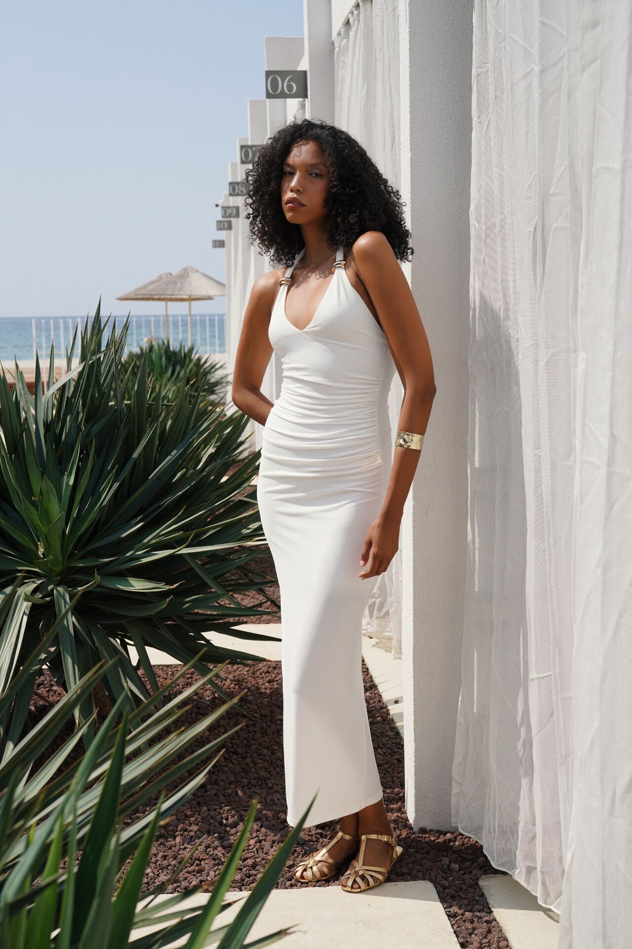 Wholesale Accessories Detail Maxi White Dress