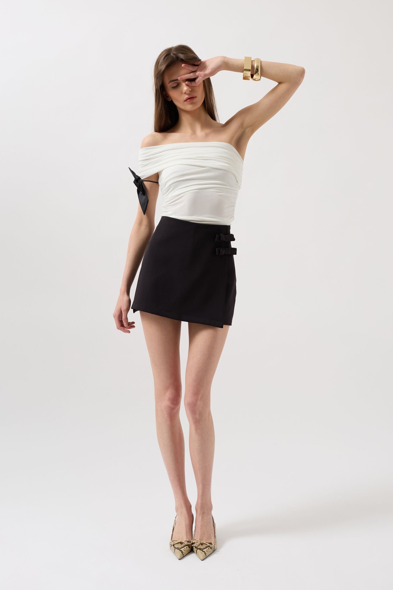 Wholesale Bow Detail Mini Black Skirt