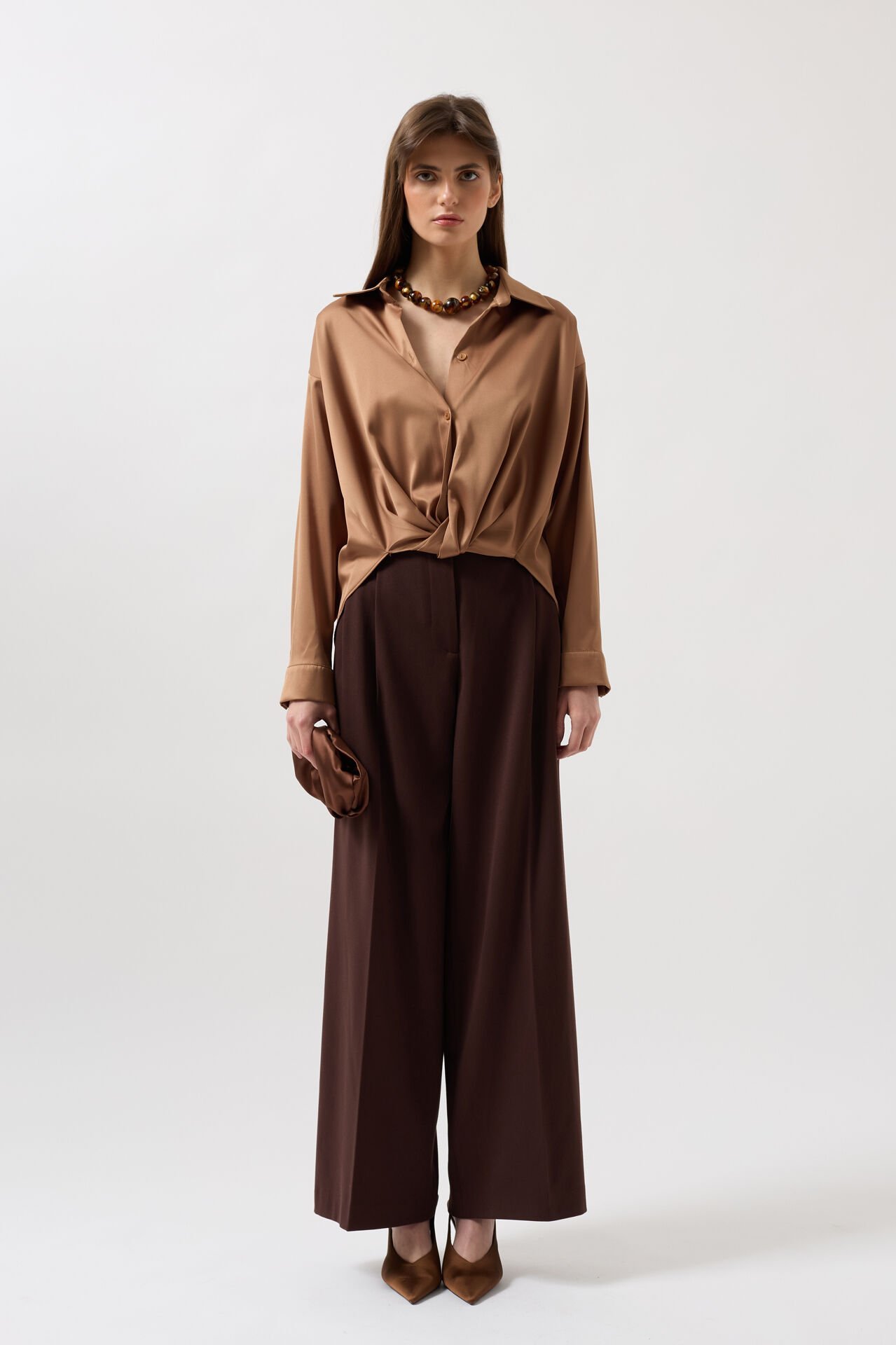 Toptan Bel Büzgülü Crop Saten Bej Gömlek